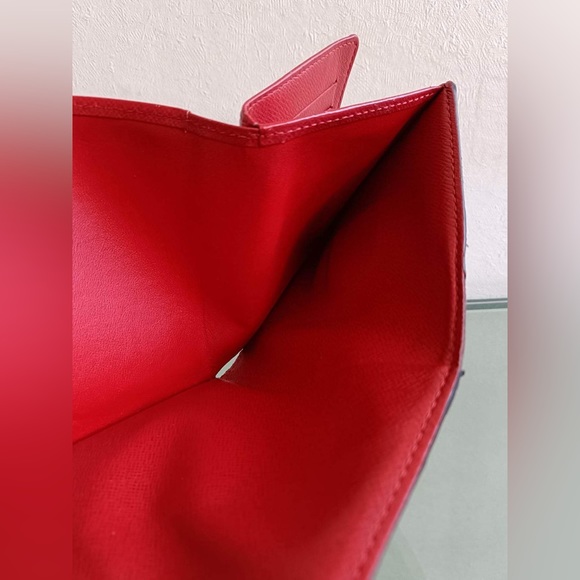 Louis Vuitton Monogram Wallet - Picture 6 of 10